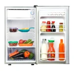 فضای داخلی یخچال کمپینگ ایستکول 5 فوت مدل TM-835-DC رنگ مشکی