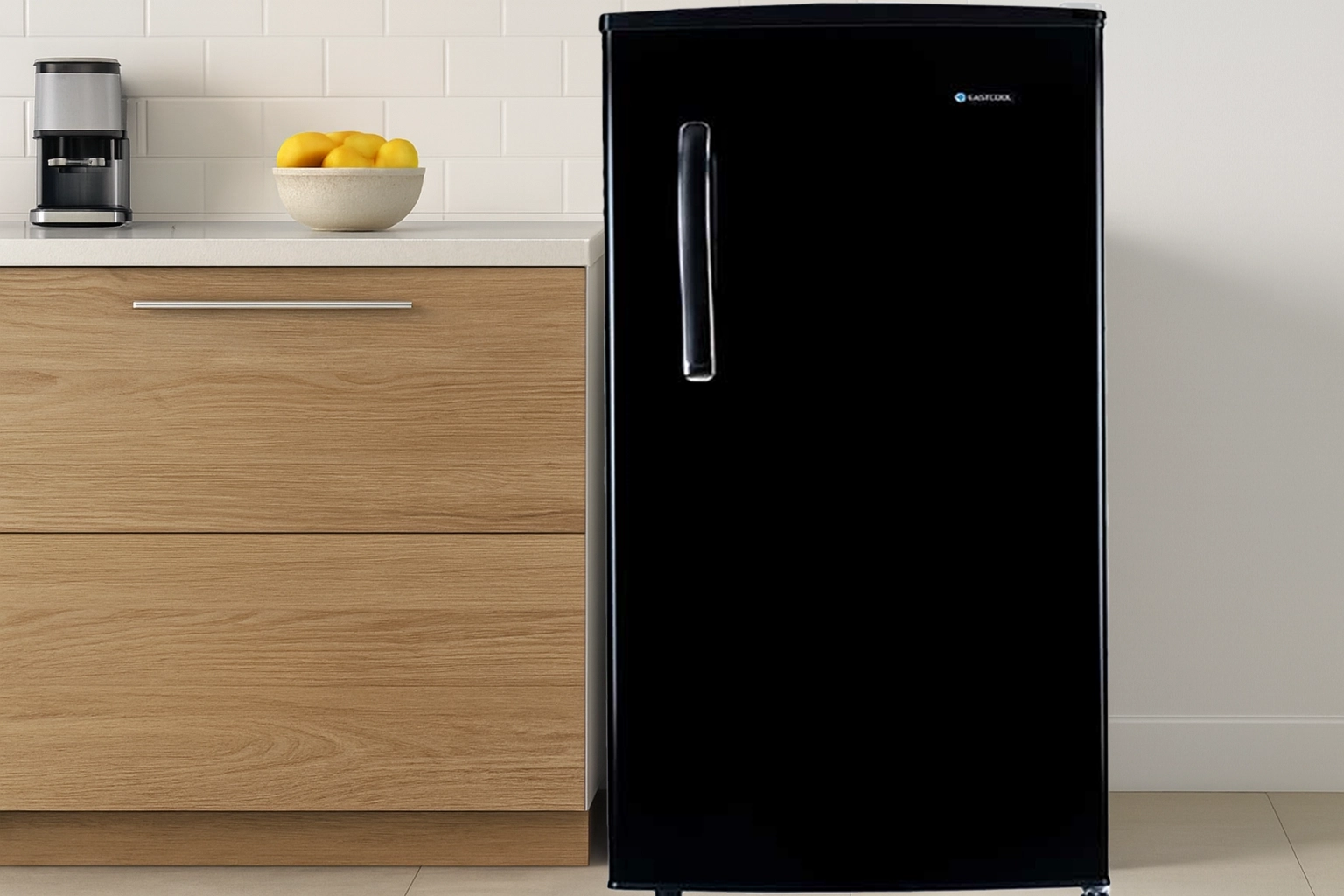یخچال کمپینگ ایستکول 9 فوت مدل TM-919-DC رنگ مشکی