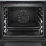 فضای داخلی فر برقی توکار بوش مدل HBG6725S1